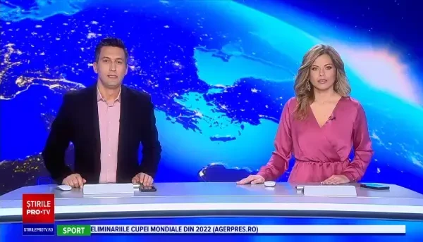 Un actor a defilat pe podimul de la săptămâna modei din Sao Paulo cu un dispozitiv medical montat pe abdomen