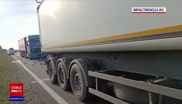 Accident mortal pe E70, după o șicanare între două tiruri și o dubă. O persoană a murit strivită