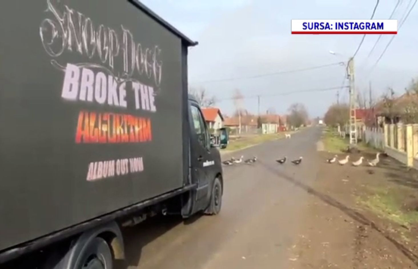 Snoop Dogg, din nou la Bogata de Mureș, de data aceasta intenționat. Doi români îi promovează noul album