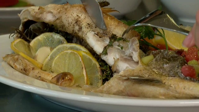 Oamenii au făcut cozi în piețe pentru prima dezlegare la pește din Postul Crăciunului. Care sunt prețurile