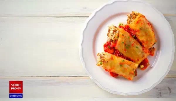 Masa de Crăciun va fi mai scumpă în 2021. Una din două familii nu își permite să cumpere un brad și cadouri