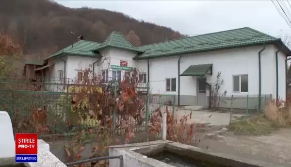 Anchetă într-o comună din Argeș. Mai mulți săteni ar fi făcut rost de certificate Covid, fără să fie vaccinați