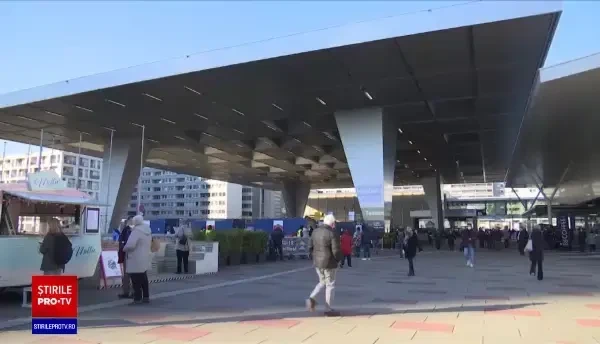 Doza booster ar putea deveni obligatorie pentru călătorii. Măsura pregătită de CE privind certificatul verde