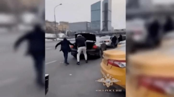 Trei influenceri au fost condamnați la 3,5 ani de închisoare după o farsă