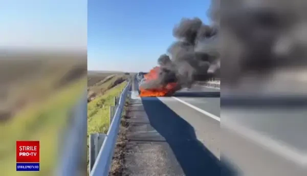 Un BMW a luat foc pe autostrada Timișoara-Lugoj. Mașina a fost făcută scrum