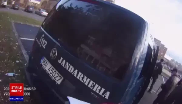 Bărbatul care trebuia să fie în carantină, prins după ce o prostituată a sunat la 112 a fost amendat iar