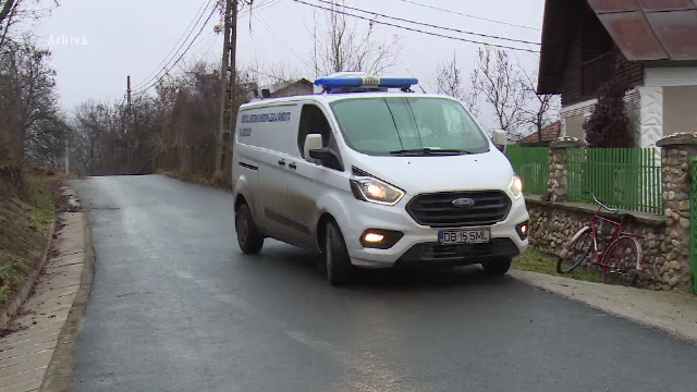 Un bărbat din Sălaj a fost omorât cu toporul de nepotul său, din cauza unor postări pe Facebook