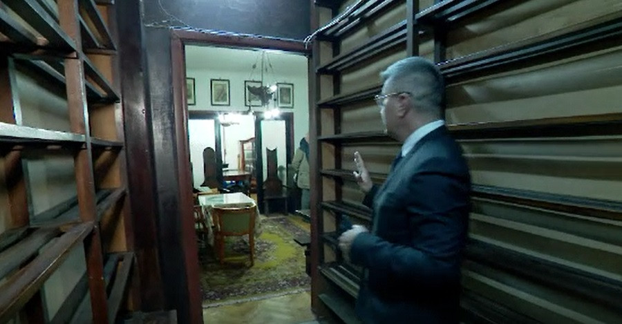 Apartamentul în care a locuit scriitoarea Ileana Vulpescu a fost scos la vânzare. Cât costă