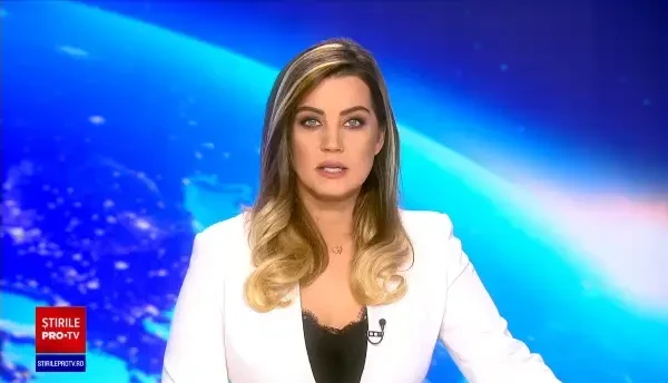 Un bărbat care coborâse din maşină pentru a remedia o avarie a fost lovit de un autoturism al cărui şofer băuse