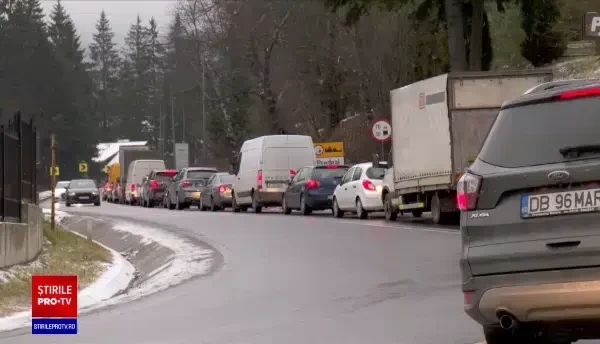 Aglomerație între stațiuni. Sute de mașini au stat bară la bară: ”Groaznic, asta e”