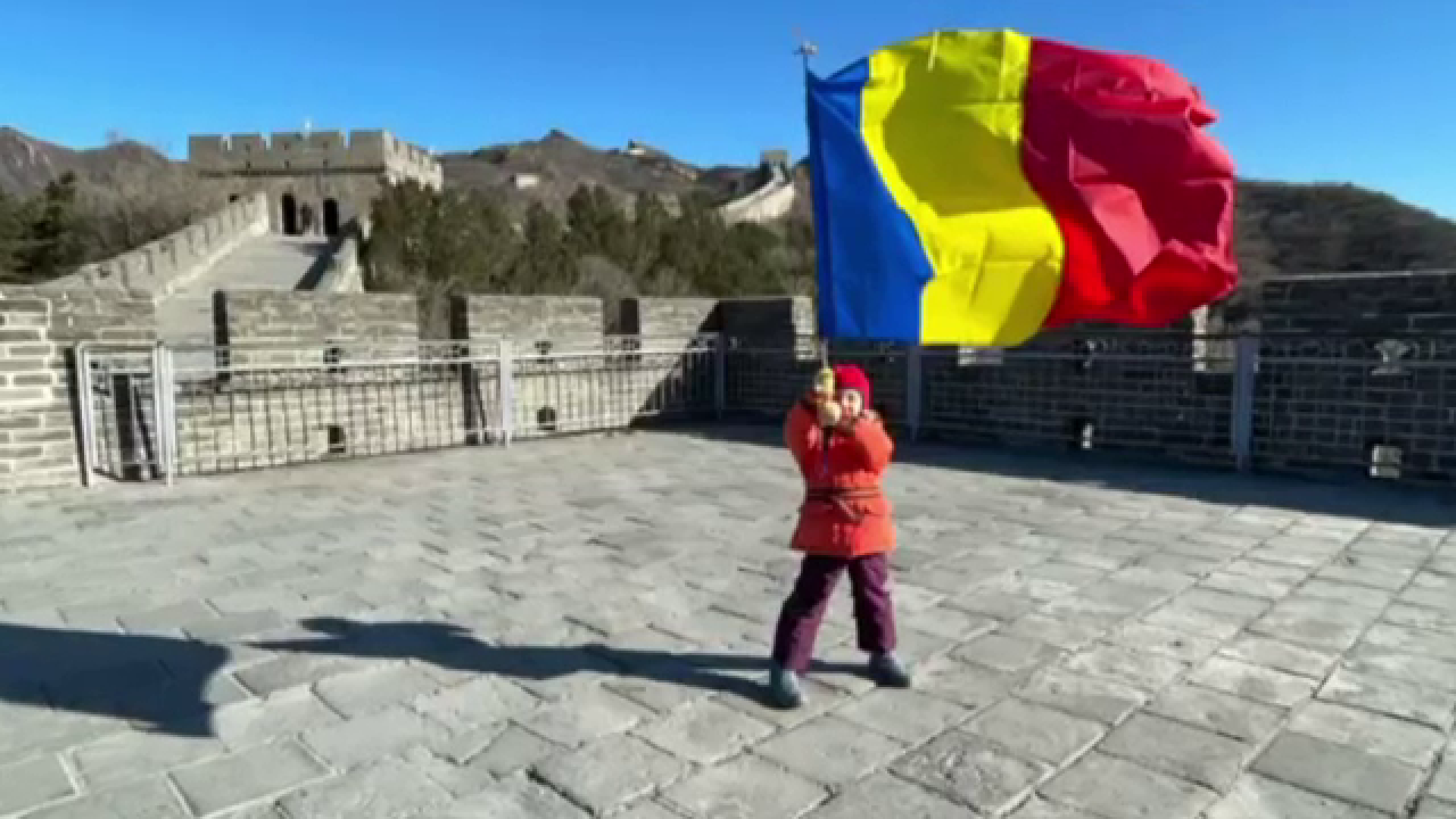 Cum au sărbătorit românii din toată lumea Ziua Națională. Drapelul, la Marele Zid Chinezesc
