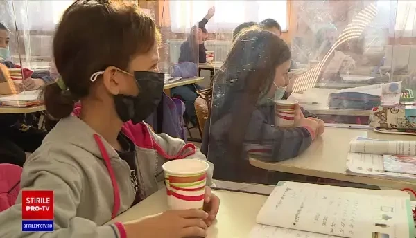 Alexandra Mitrică, învățătoarea care s-a întors în România, din Londra, pentru a-i ajuta pe copiii din zonele sărace