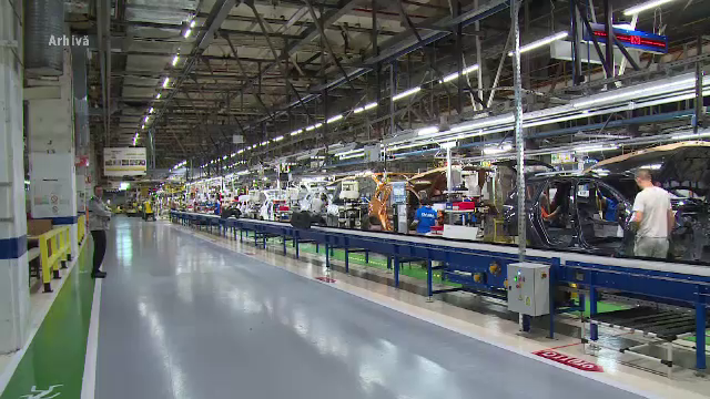 Premieră pentru țara noastră: românii au înmatriculat în 2021 mai multe mașini electrice sau hibrid decât pe motorină