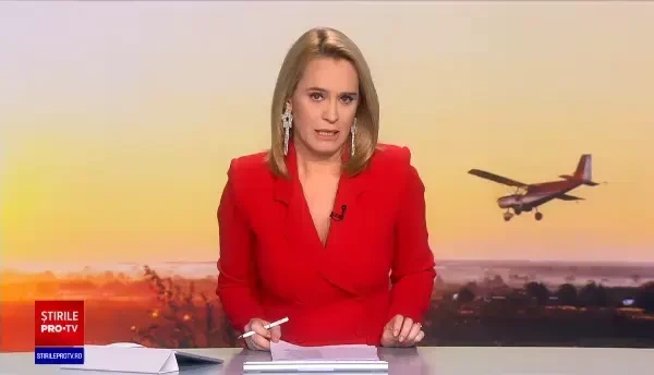 Șoferul român al unui TIR a spulberat un avion pe o autostradă din Germania VIDEO