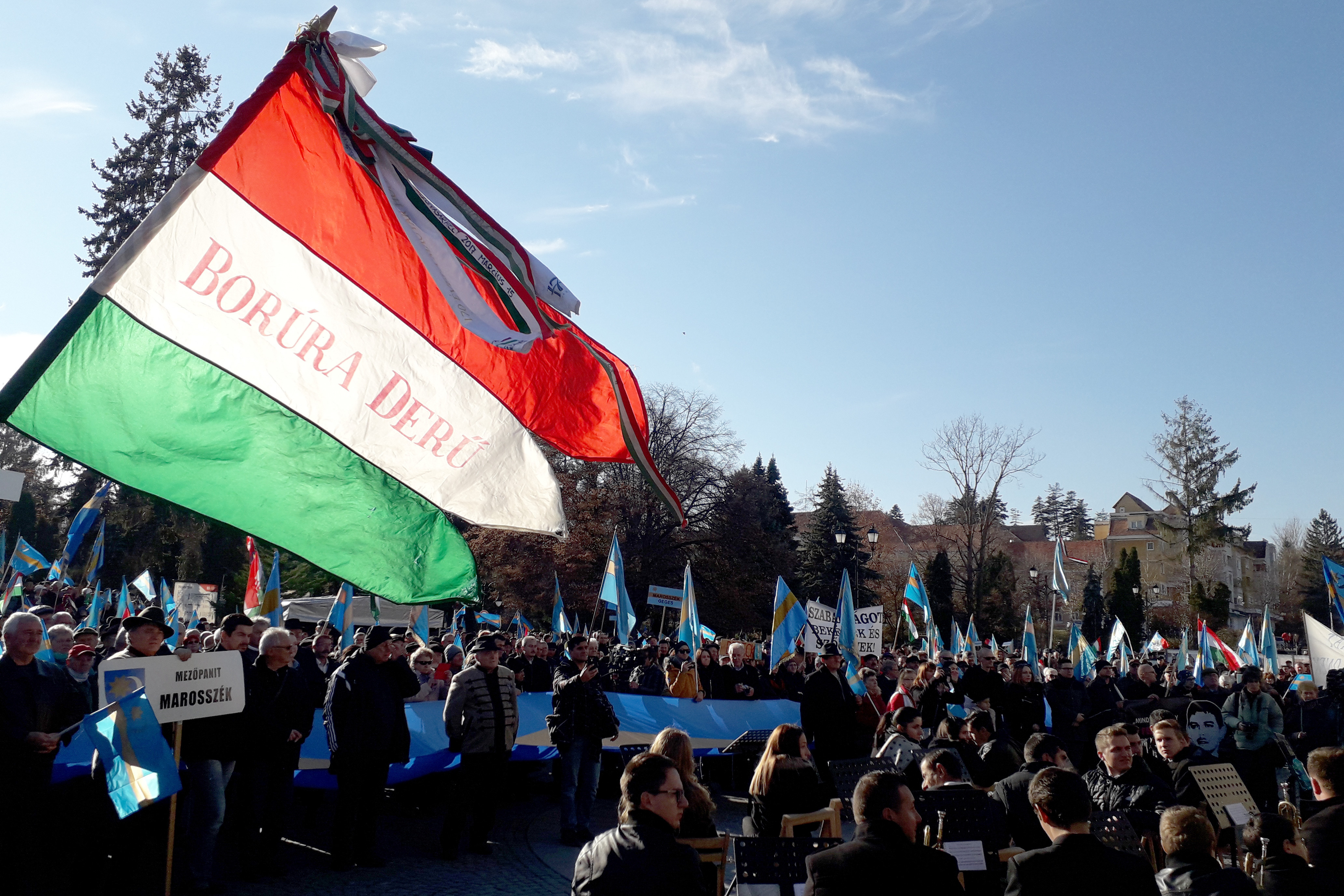 Ambasadorul Ungariei, chemat la MAE privind pretinsa îngrădire a dreptului arborării drapelului ţinutului secuiesc