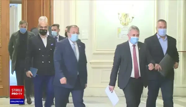 Proiect: Toți românii vor completa o declarație de avere. PSD propune taxa pe lux, pe vile, iahturi și mașini scumpe