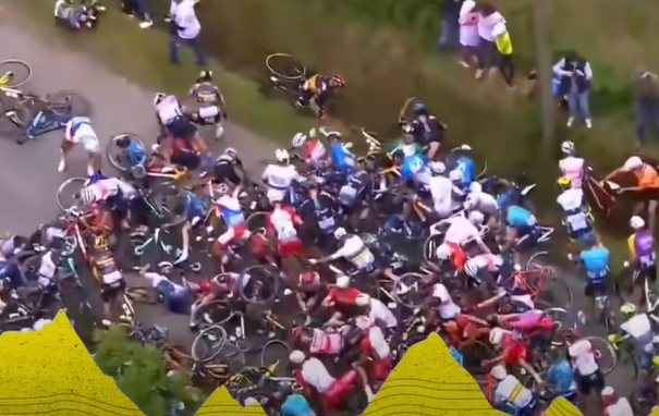 Spectatoarea care a provocat carambolul la Turul Franţei a scăpat cu o simplă amendă