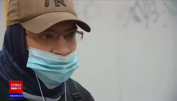 Livratorii de mâncare ar putea beneficia de un salariu minim şi de plata contribuţiilor sociale