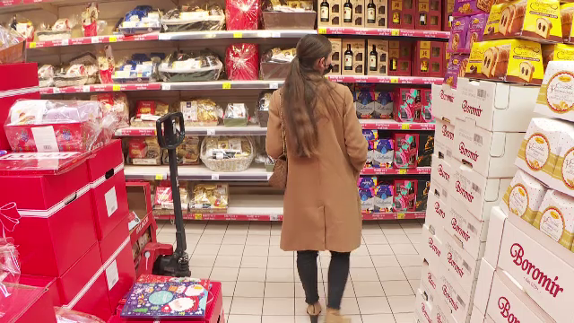 Masa de Crăciun va fi mai săracă pentru români în 2021. Mulți sunt nevoiți să se împrumute