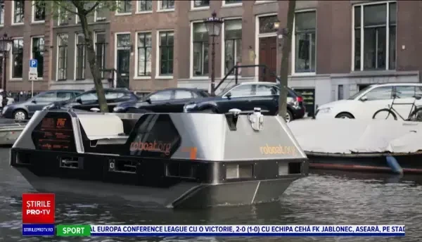 În Amsterdam a apărut barca robot, pe care o conduci cu telefonul