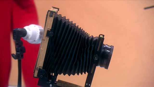 Experiment iLikeIT cu un atelier de ”fotografie alternativă”. Cum se făceau poze în secolul 19