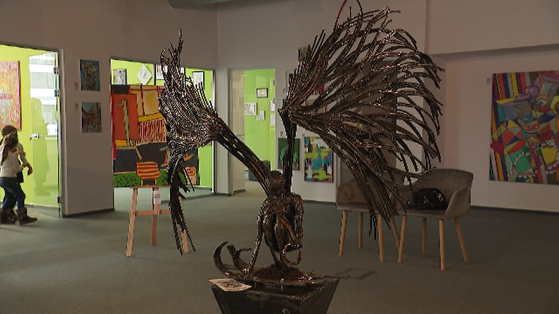 Cadouri originale de Crăciun pentru cei dragi. A început perioada licitaţiilor şi expoziţiilor de artă