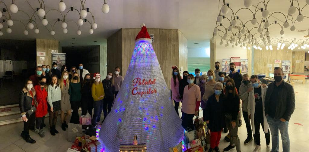 Era sau nu periculos bradul din doze de vaccin de la Palatul Copiilor. Ce spun activiștii de mediu