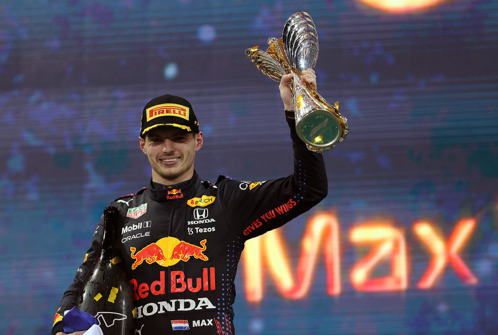 VIDEO. Max Verstappen este noul campion mondial în Formula 1. L-a depășit pe Hamilton în ultimul tur