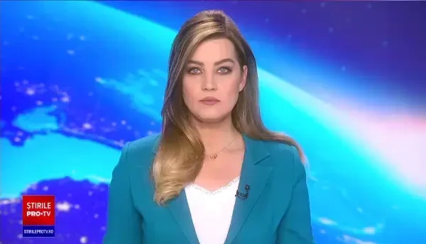 Un bărbat a incendiat o mașină, în Baia Mare. Focul a mistuit autoturismul în doar câteva minute