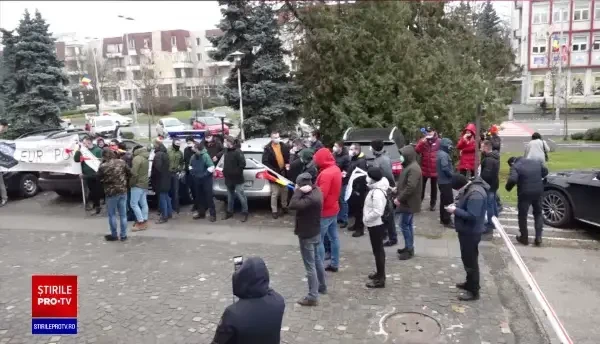 Polițiștii amenință că de la 1 ianuarie vor refuza să mai facă ore suplimentare. Care ar fi consecințele