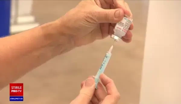 Primul deces cauzat de varianta Omicron, în Anglia. ”Un tsunami de infectări cu Omicron stă să se prăvălească peste noi”