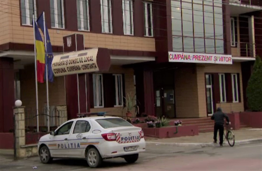 Un activist, amenințat cu bătaia de o primăriță dintr-o comună din Constanța. Reacții din ambele tabere