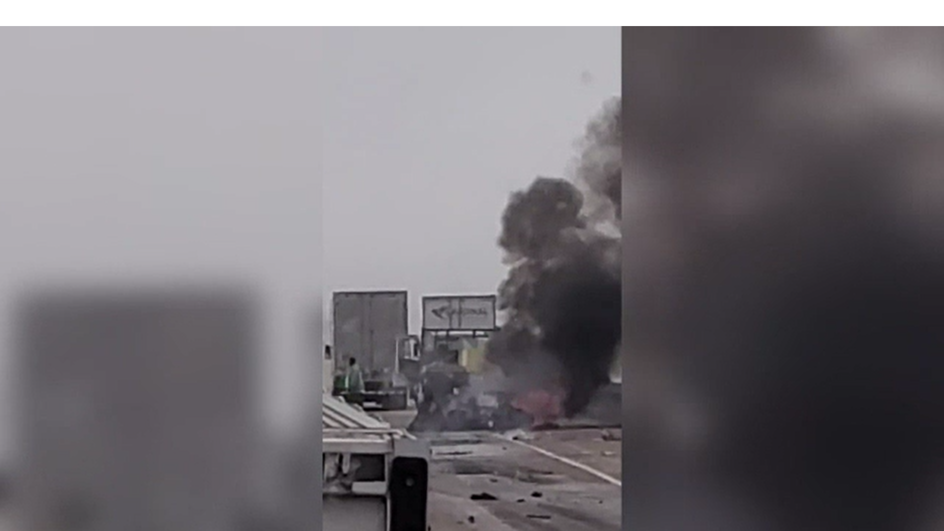 Un elicopter s-a prăbușit pe o șosea aglomerată din SUA