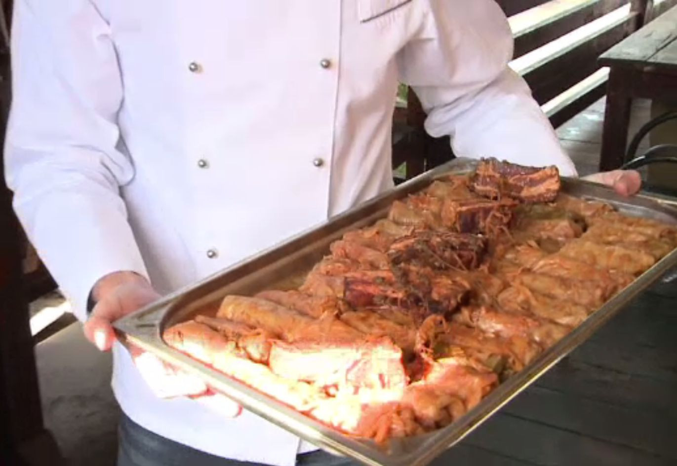 Provocarea unei mese festive. Sfaturile lui Alex Petricean, ce să faci de la cumpărături până în bucătărie