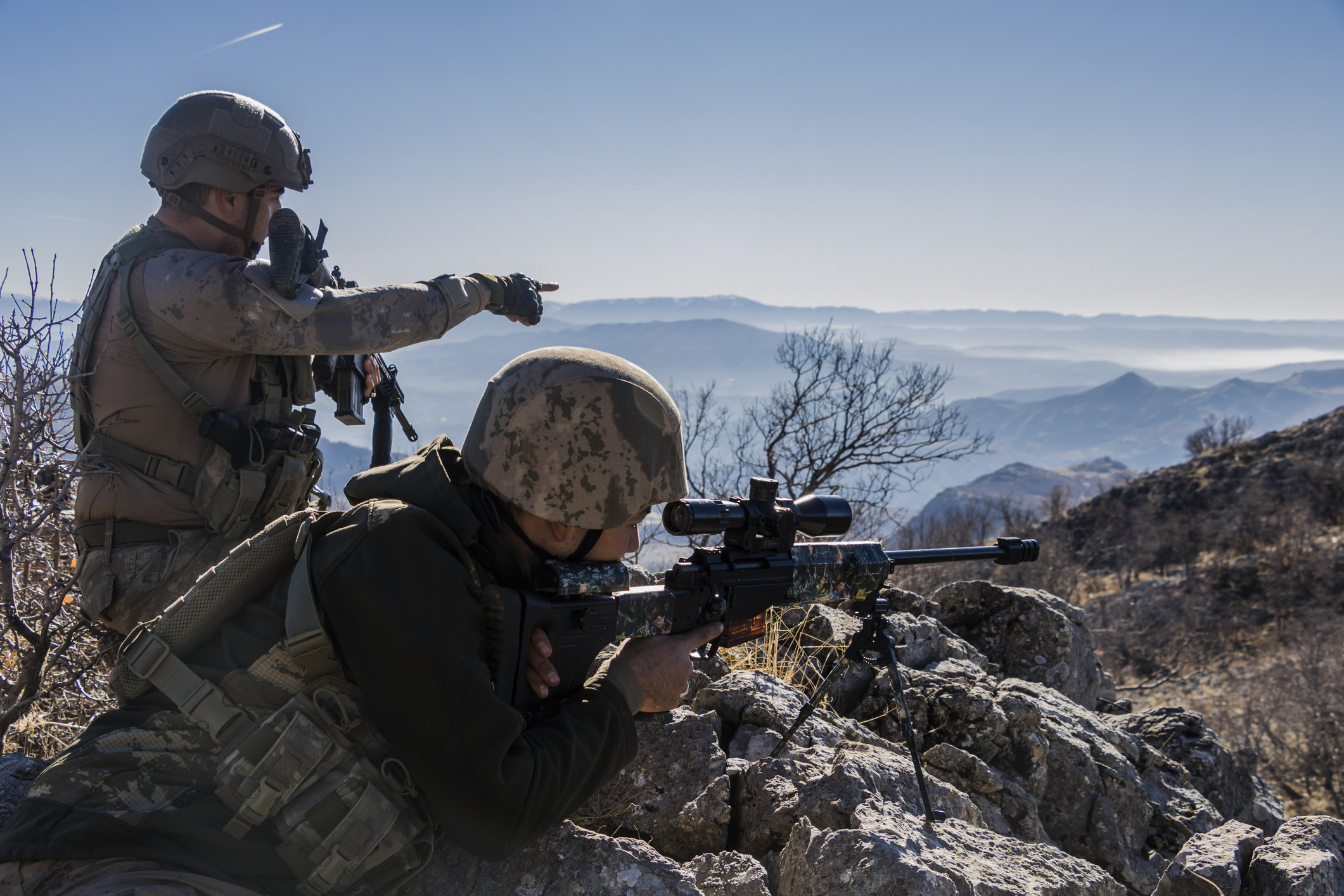 Der Spiegel: NATO plănuiește să trimită mai multe trupe în România şi Bulgaria