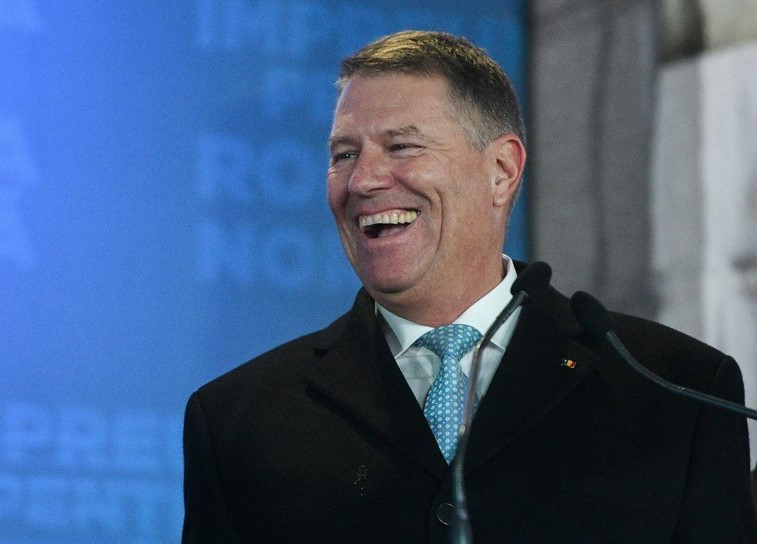 Scrisoare pentru Iohannis: Fără certificat obligatoriu la muncă, legea e lipsită de conţinut