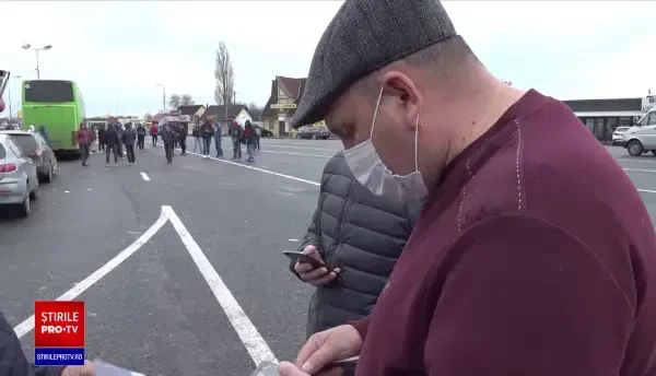 Românii nevaccinați, dar testați, care se întorc în țară, sunt revoltați de carantină. „Suntem discriminați”