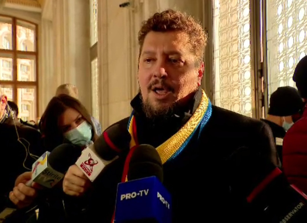 Claudiu Târziu: Jandarmii i-au lăsat pe protestatari să ajungă în curtea parlamentului. Noi am chemat oamenii la protest