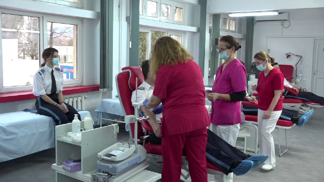 Elevii Colegiului Militar din Alba Iulia au donat sânge pentru prima dată: ”Este un sentiment de împlinire”