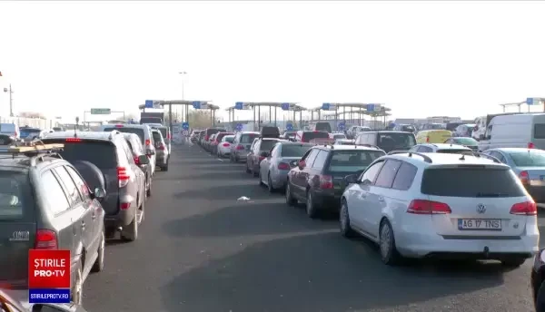 Dezastru în urma călătorilor care au trecut prin vămi. Pe marginea șoselelor este plin de gunoaie: ”Rușine”