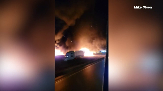 Un avion s-a prăbușit pe o casă, într-un orășel din California. Toți cei care se aflau în locuință au scăpat nevătămați