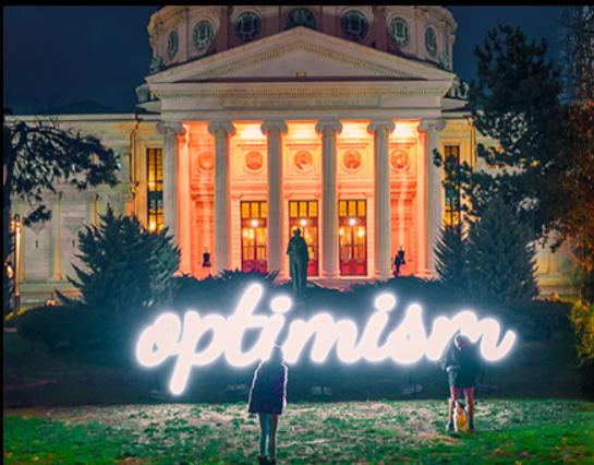 (P) BCR: Rescrie povestea unui an mai bun. Descoperă instalațiile luminoase de artă din București