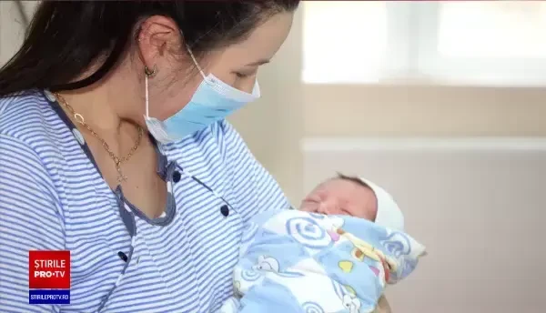 Pentru zeci de familii din toată țara, Crăciunul a însemnat o bucurie în plus. Au primit în viața lor un copilaș