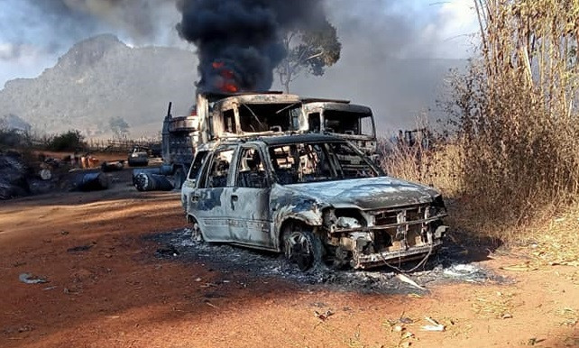 Masacru în Myanmar. Zeci de cadavre arse au fost descoperite pe un drum, în ajunul Crăciunului