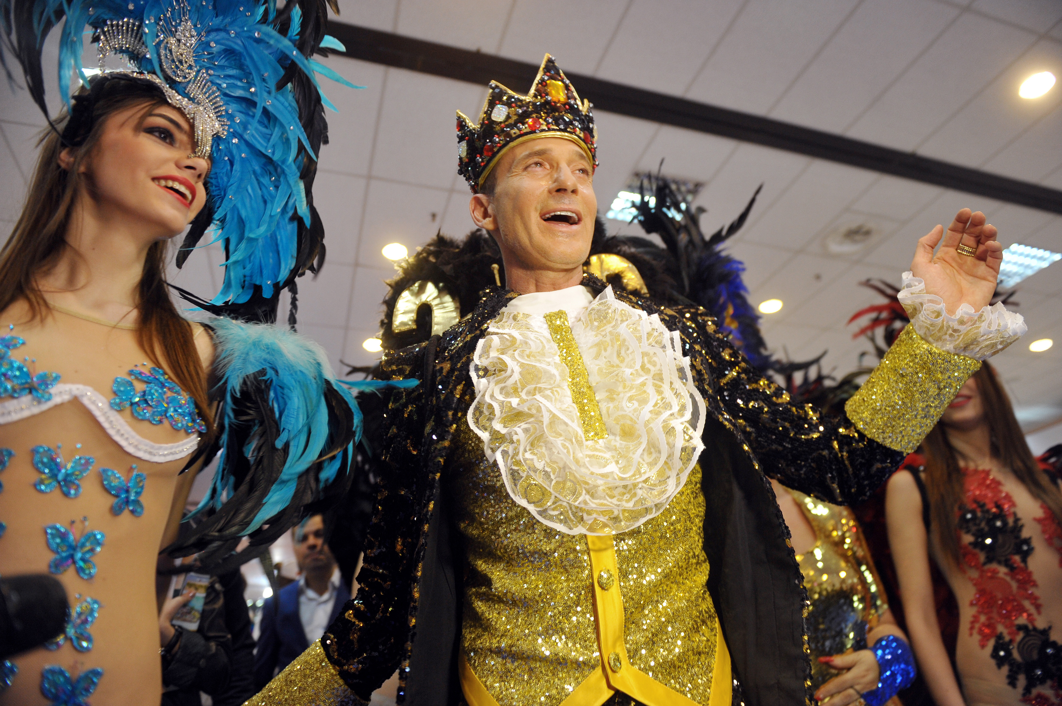 Deținuții de la Jilava primesc la masa festivă de Crăciun sarmale, cozonac și spaghete cu bacon. Printre ei, și Radu Mazăre