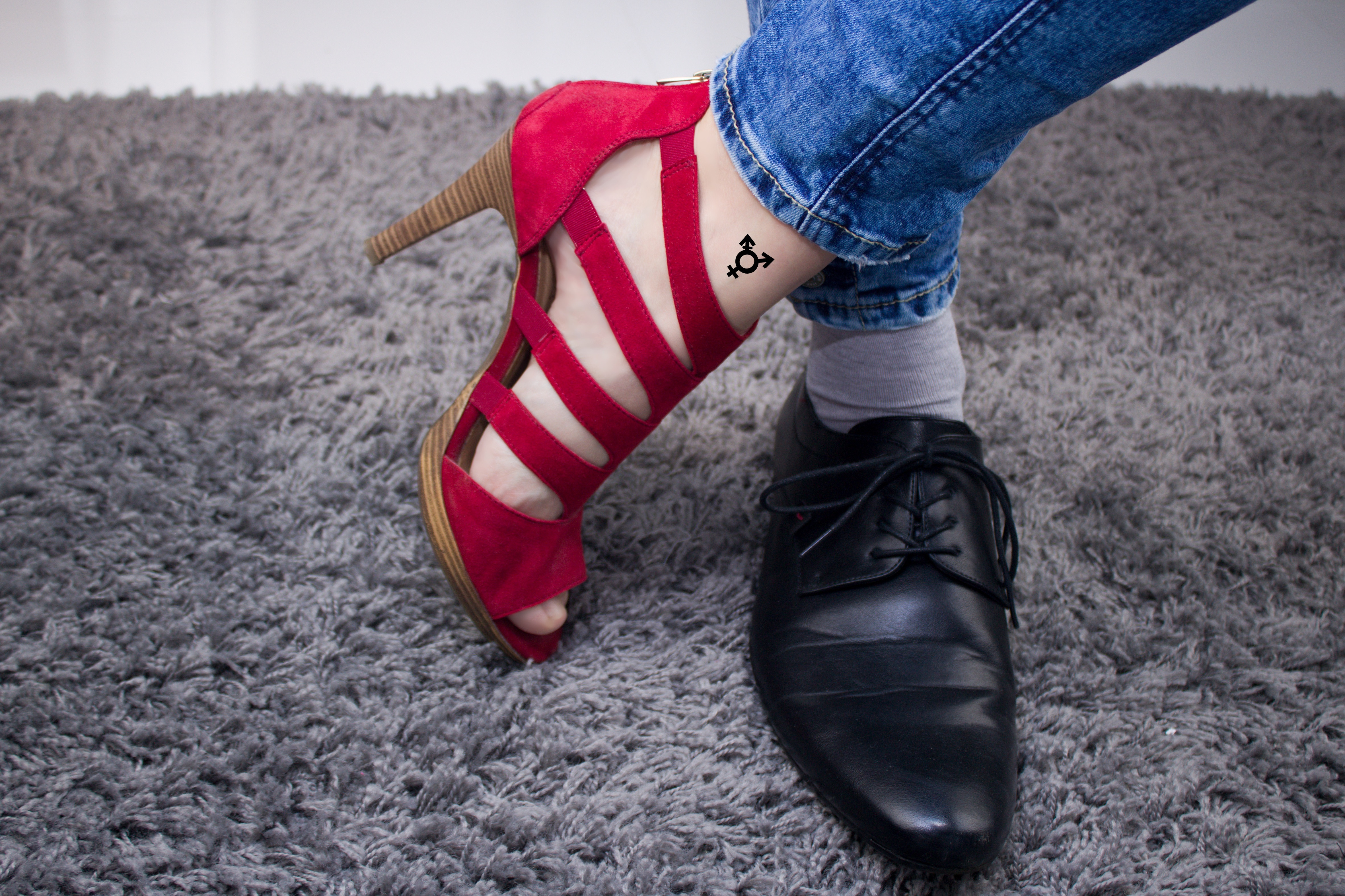 Elveţienii îşi vor putea schimba legal sexul printr-o simplă vizită la biroul de stare civilă, începând cu 1 ianuarie