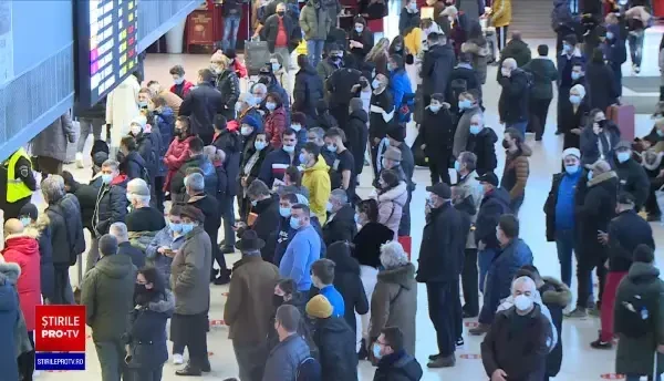 Numărul românilor care se întorc acasă de Sărbători, în continuă creștere. Ce măsuri trebuie să respecte