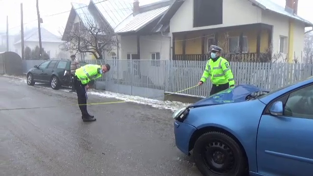 Ninsori și ploaie înghețată. Vremea rea a făcut ravagii în țară. Zeci de persoane s-au accidentat din cauza gheții