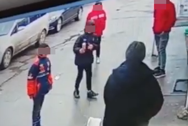 Copiii din Timișoara care au bătut cu bâtele un om al străzii în ajunul Crăciunului spun că au făcut-o ca să se distreze