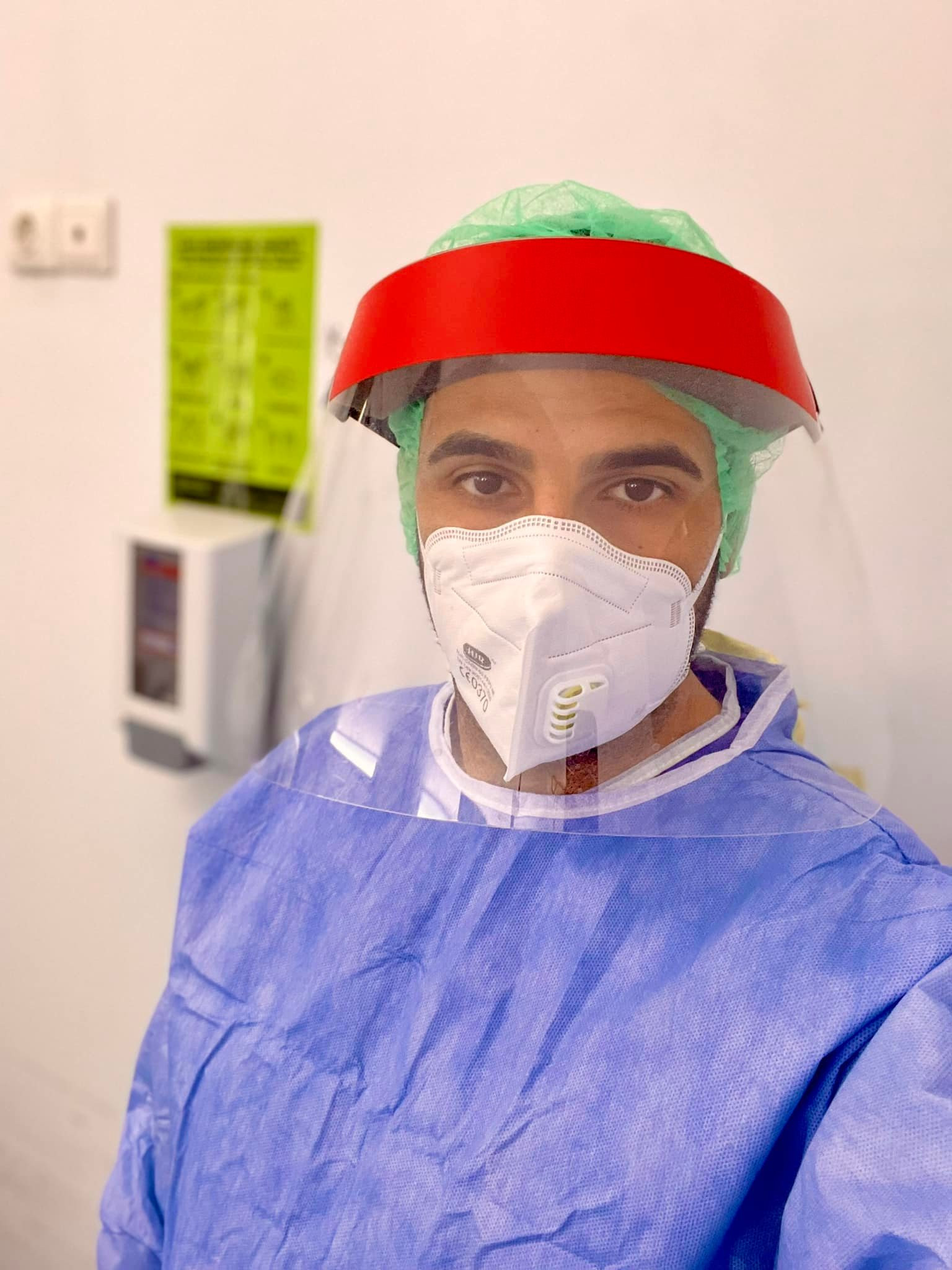 Soția unui bolnav nevaccinat din Timiș: ”Știu că e în comă, dar vă rog să-i spuneți că-l iubesc, de 52 de ani trăim împreună”